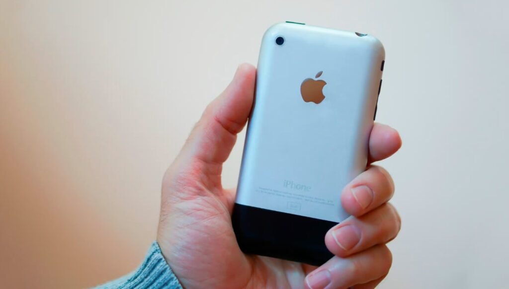 Case Study on Apple: Understanding the Real Innovation Behind the iPhone